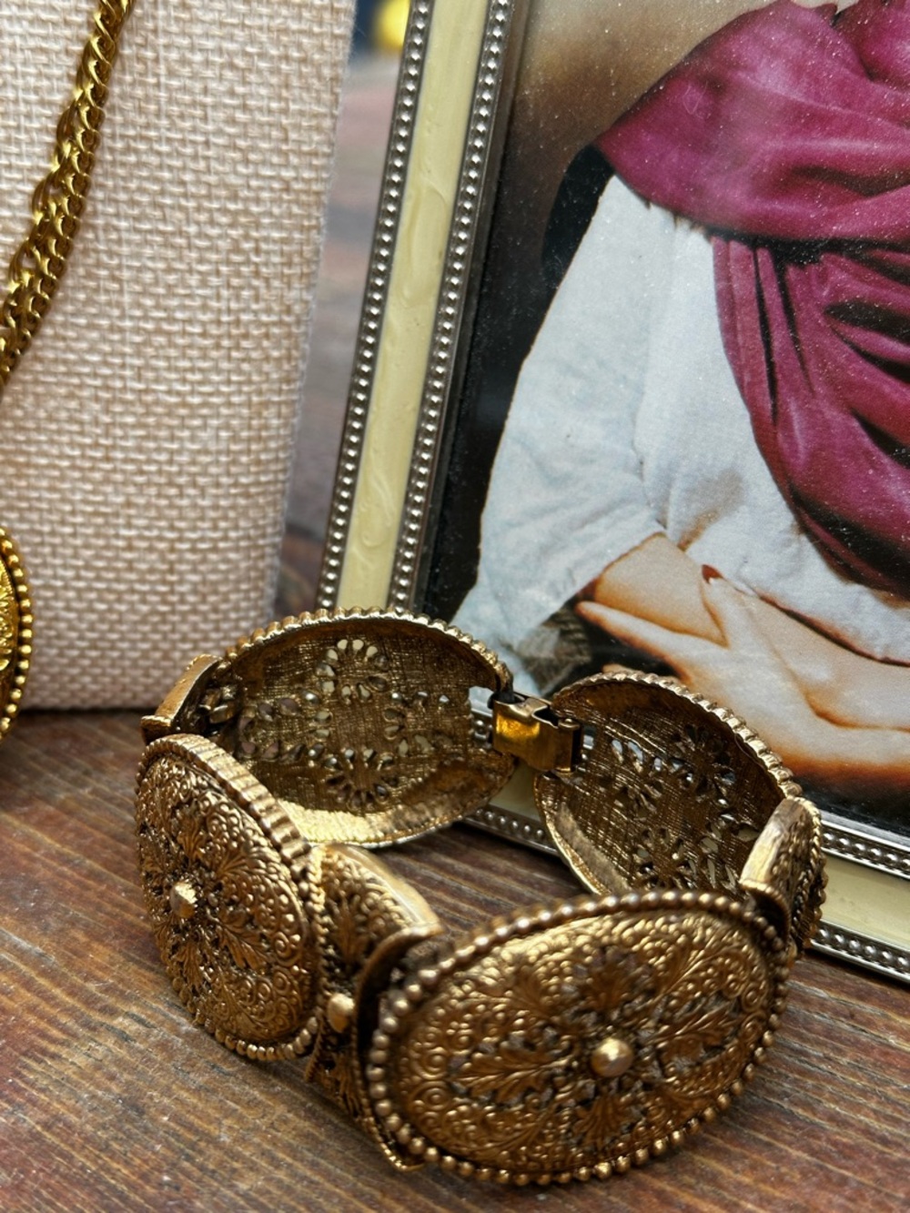 Vintage Victorian Revival Gold Tone Filigree Necklace Bracelet Set - Picture 2 of 8